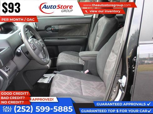 Used 2014 Scion xB FWD image 12