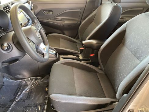 Used 2025 Nissan Versa SV image 24