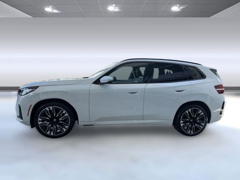 Used 2025 BMW X3 xDrive30i w/ Premium Package AWD/4WD image 2