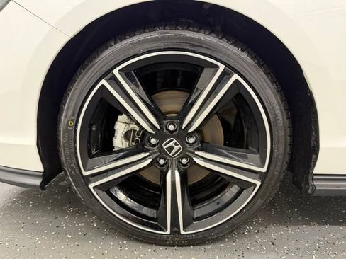 Used 2024 Honda Accord Sport image 19