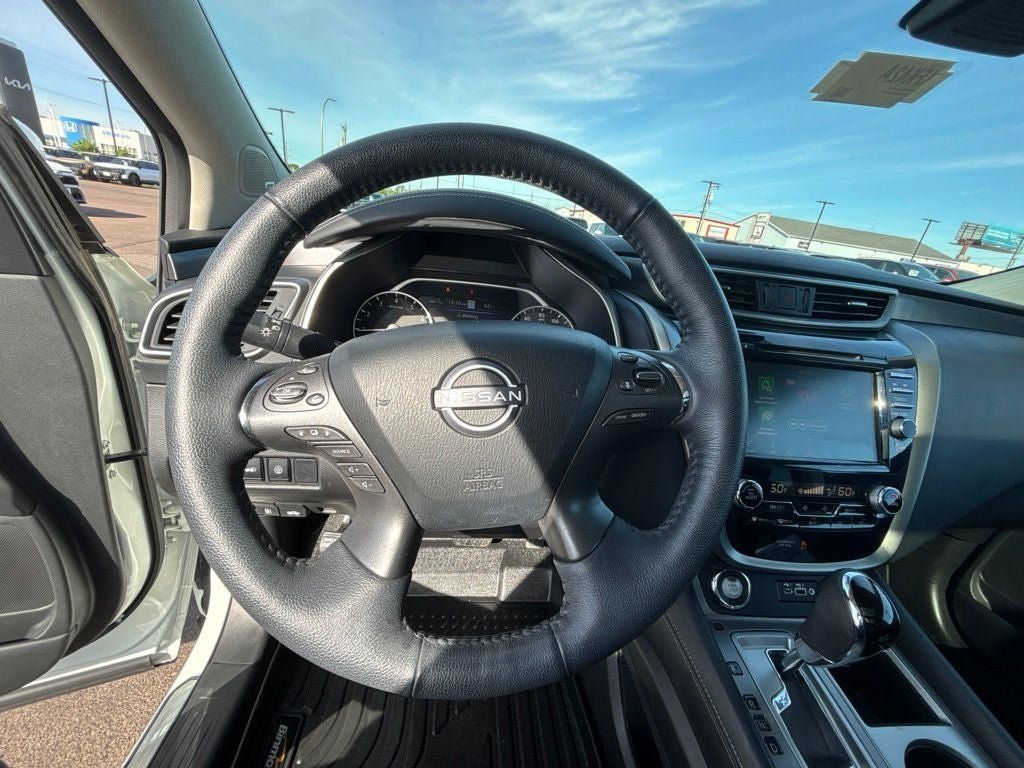 Used 2024 Nissan Murano SL AWD/4WD image 17