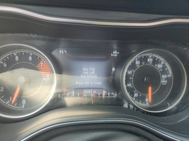 Used 2020 Jeep Cherokee Limited AWD/4WD image 12