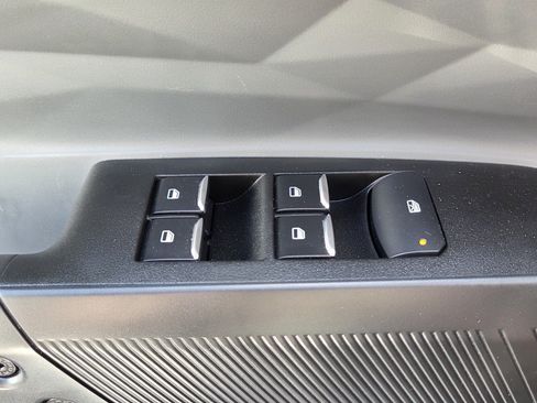 Used 2022 Ford Maverick XL FWD image 14