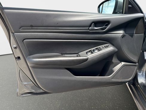 Used 2023 Nissan Altima 2.5 S image 16