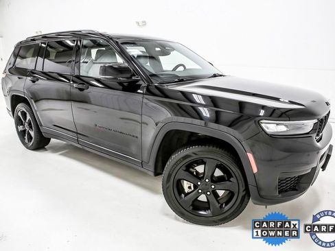 Used 2022 Jeep Grand Cherokee L Laredo image 8
