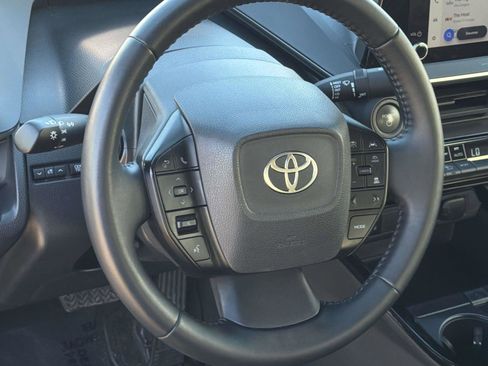 Used 2024 Toyota Prius LE image 7