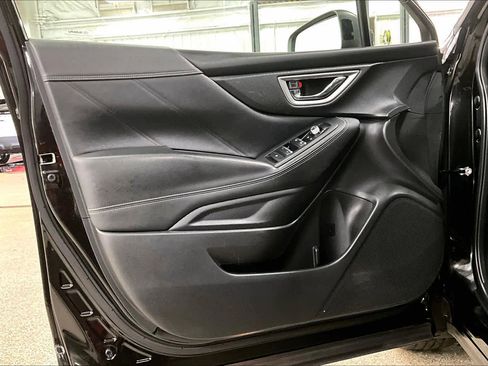 Used 2020 Subaru Forester Limited image 22