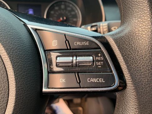 Used 2021 Kia Forte LXS FWD image 21