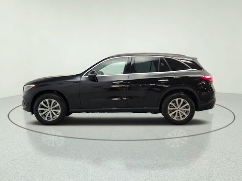 Certified 2026 Mercedes-Benz GLC 300 image 8