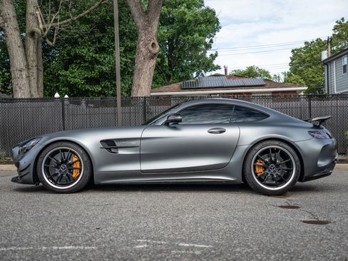 Used 2019 Mercedes-Benz AMG GT R image 14