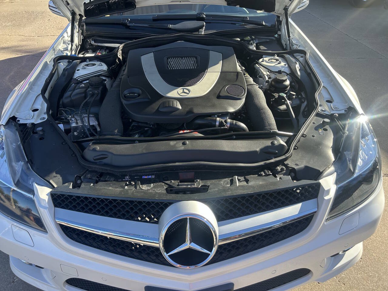 Used 2011 Mercedes-Benz SL 550 image 42