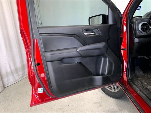 Used 2023 Chevrolet Colorado LT RWD image 21