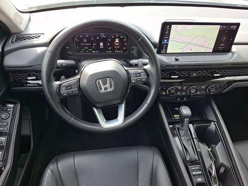Used 2023 Honda Accord Touring image 12