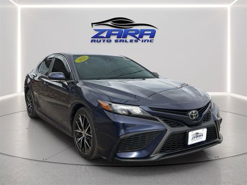 Used 2021 Toyota Camry SE w/ Cold Weather Package AWD/4WD image 9