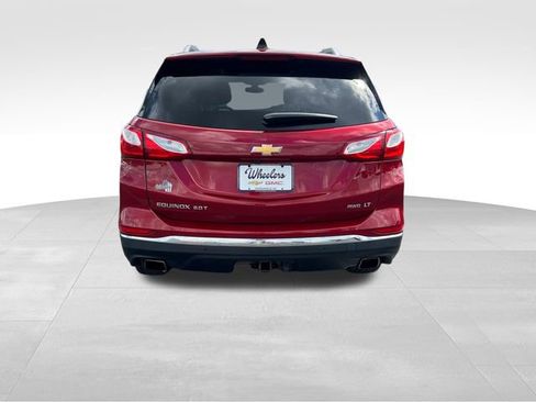 Used 2018 Chevrolet Equinox LT w/ Sun & Infotainment Package AWD/4WD image 10