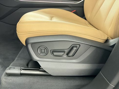 New 2026 Audi Q8 Premium Plus image 12