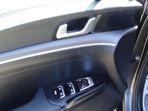 Used 2025 Kia K5 LXS FWD image 14