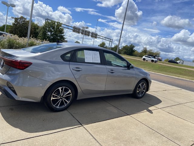 Used 2024 Kia Forte LXS w/ LXS Technology Package FWD image 9