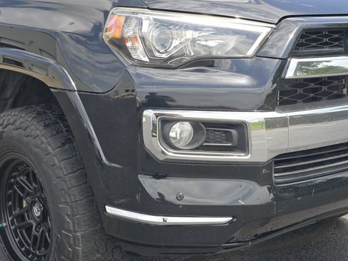 Used 2017 Toyota 4Runner Limited AWD/4WD image 9