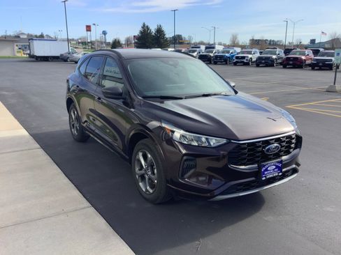 Certified 2023 Ford Escape ST-Line w/ Tech Pack #1 image 3