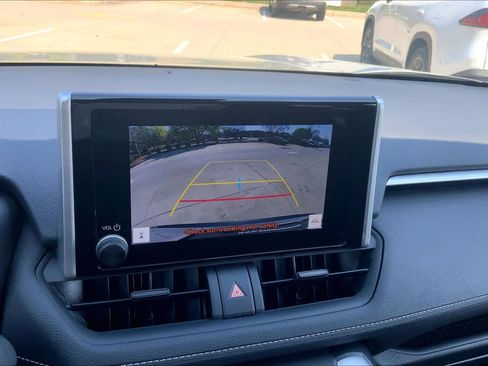 Used 2024 Toyota RAV4 LE image 28