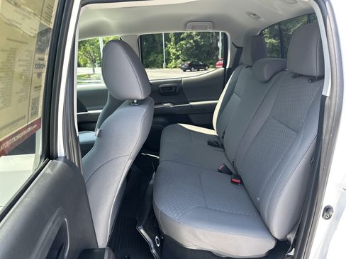 Used 2023 Toyota Tacoma SR5 RWD image 31