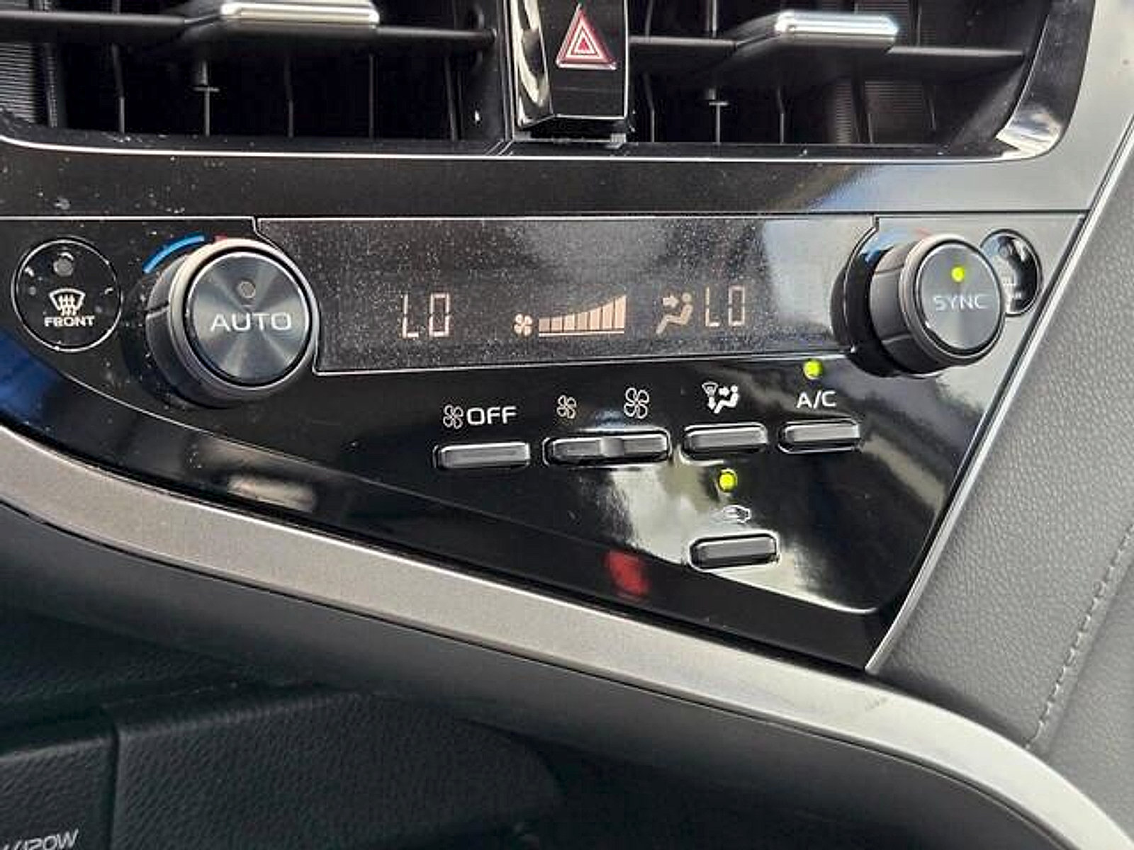 Used 2022 Toyota Camry LE FWD image 14