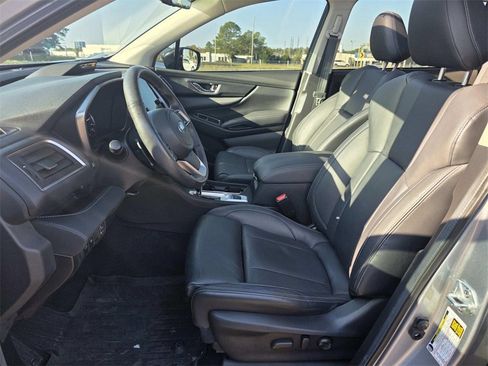 Used 2024 Subaru Ascent Limited w/ Technology Package image 10
