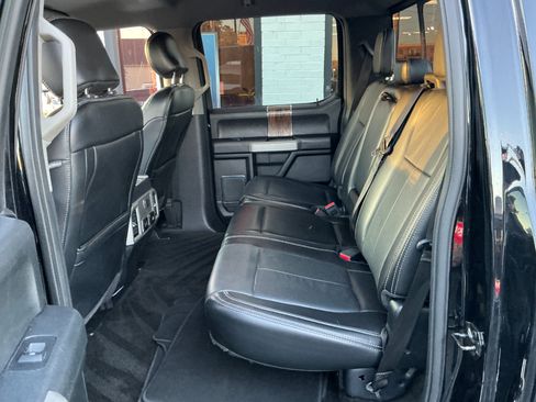 Used 2018 Ford F150 Lariat w/ Max Trailer Tow Package image 16