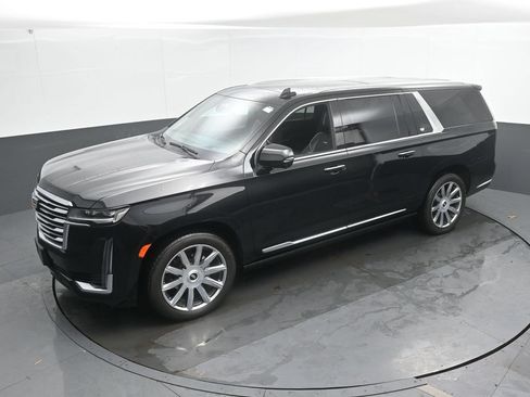 Used 2024 Cadillac Escalade ESV Premium Luxury Platinum AWD/4WD image 38