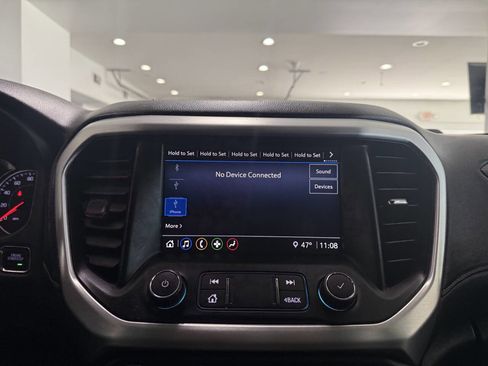 Used 2020 GMC Acadia SLT AWD/4WD image 18