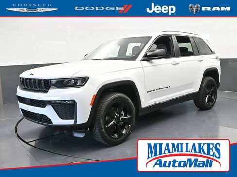 New 2026 Jeep Grand Cherokee Limited w/ Limited Altitude Package RWD image 1