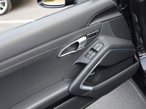 Used 2015 Porsche 911 Targa 4S image 22