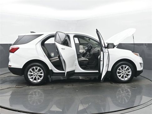 Used 2019 Chevrolet Equinox LS image 54