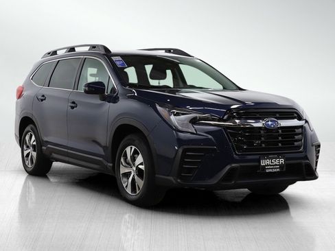 Used 2023 Subaru Ascent Premium w/ Convenience Package image 7