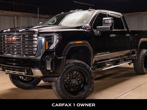 Used 2025 GMC Sierra 3500 Denali w/ Denali Reserve Package image 5