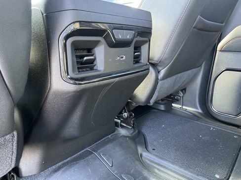 Used 2024 GMC Sierra 1500 AT4 w/ Technology Package image 15