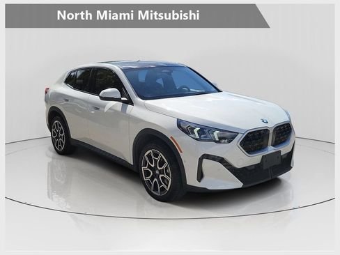 Used 2026 BMW X2 xDrive28i AWD/4WD image 1