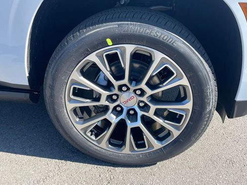 New 2026 GMC Yukon XL Denali w/ Sun & Power Step Package AWD/4WD image 32