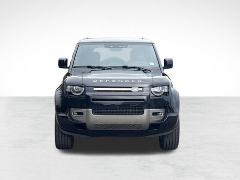 Used 2025 Land Rover Defender 90 X-Dynamic SE AWD/4WD image 4