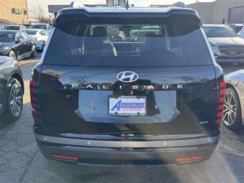 Used 2026 Hyundai Palisade Limited image 8