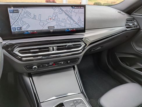 Certified 2024 BMW 230i 230i w/ Convenience Package image 22