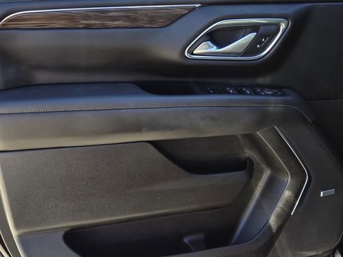 Used 2022 Chevrolet Tahoe LT w/ LT Signature Package image 21