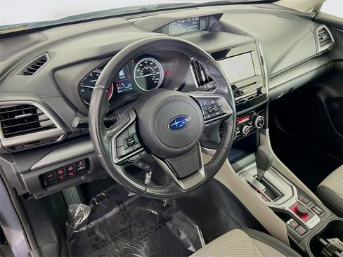 Used 2022 Subaru Forester Premium image 9
