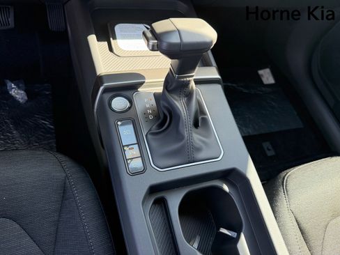 New 2027 Kia Seltos S FWD image 18