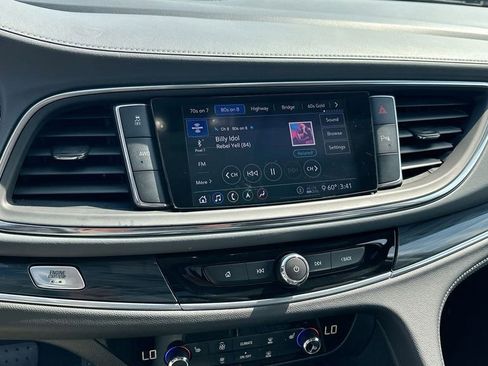 Certified 2021 Buick Enclave Essence w/ Sound and Sites Package image 13