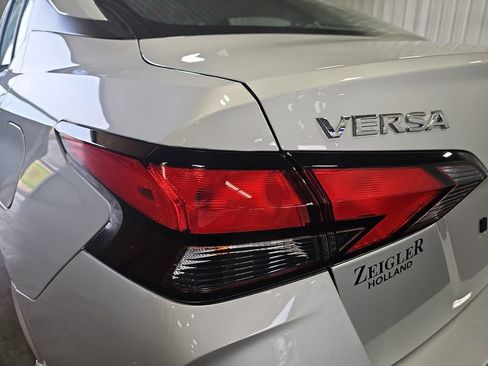 Certified 2025 Nissan Versa SV w/ Trunk Package FWD image 33