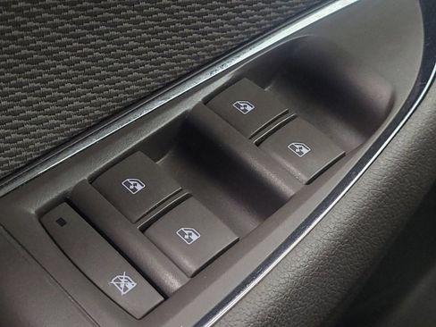 Used 2018 Chevrolet Cruze LS image 27