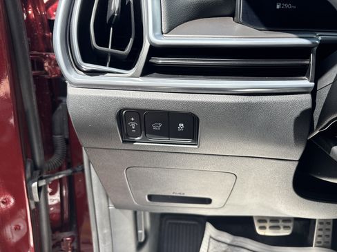 Used 2025 Kia Sorento SX FWD image 8