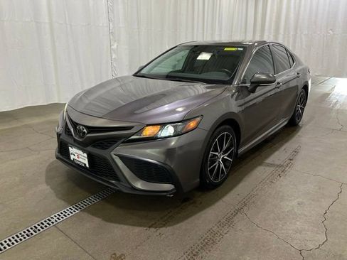 Certified 2023 Toyota Camry SE image 6